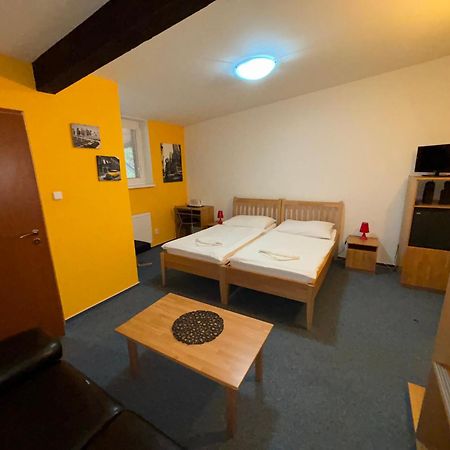 Penzion Zoo Pod Hresnou Kavecany Buitenkant foto