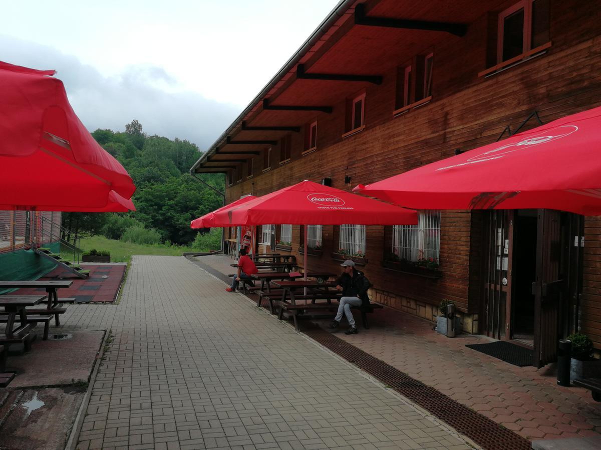 Penzion Zoo Pod Hresnou Kavecany Buitenkant foto